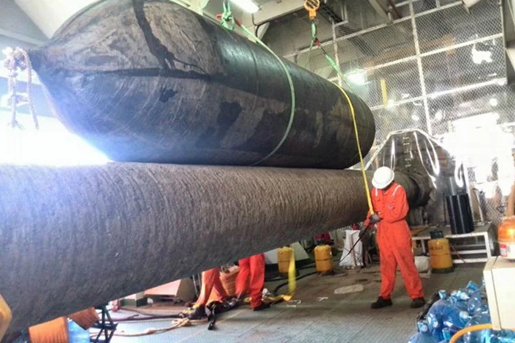 Rubber airbags for ship launching pipe plugging and lifting